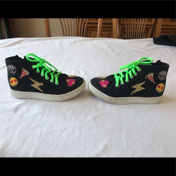 Girls SO Hi Top Sneakers Size 13 Black with Emojis - Picture 6 of 8